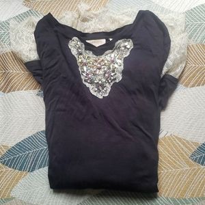 LOGO Lavish Black Top with Lace M